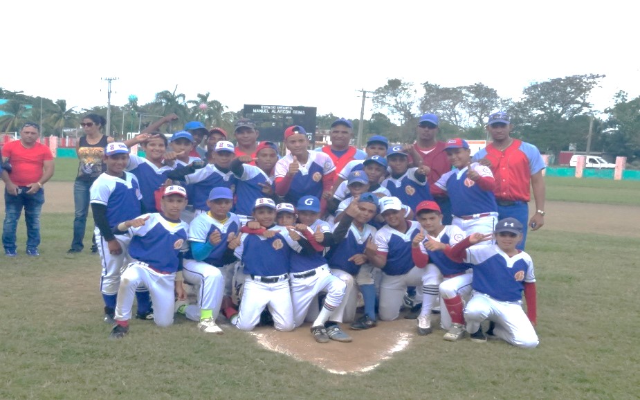 Beisbolito antes de la reparaci&oacute;n y
remodelaci&oacute;n. Equipo Bayamo campe&oacute;n provincial a&ntilde;o 2018 

 